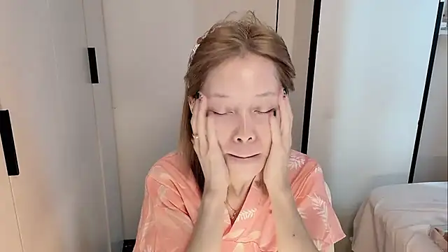 yuyu-33 online show from 02-06-26, 04:06