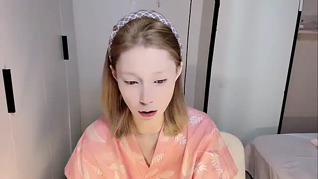 yuyu-33 online show from 02-07-26, 03:32