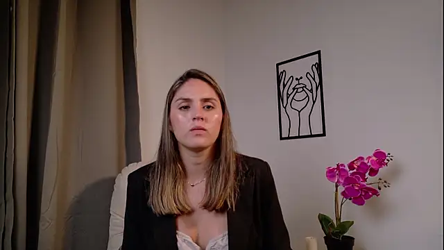 Snapshot of VictoriaNova_ chatting on 02-03-26, 10:04 VictoriaNova online show from 02-03-26, 10:04