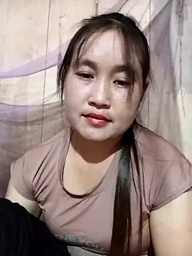 Snapshot of zubu-ti chatting on 10-31-25, 04:46 zubu-ti online show from 10-31-25, 04:46