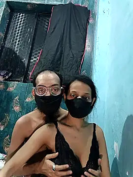 Snapshot of RITU_COUPLE chatting on 10-31-25, 07:59 RITU COUPLE online show from 10-31-25, 07:59