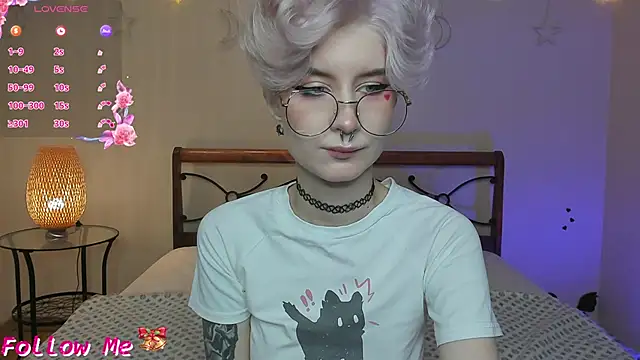 Angel Julles online show from 11-28-25, 12:57