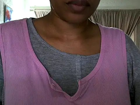 Snapshot of NewBeginnings8 chatting on 10-31-25, 07:20 NewBeginnings8 online show from 10-31-25, 07:20