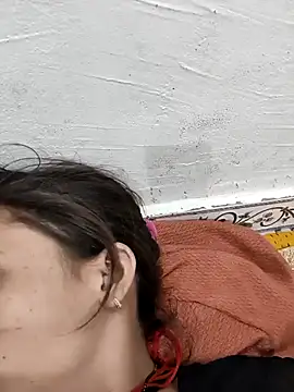 Snapshot of Cute_Arushi chatting on 11-24-25, 06:18 Cute Arushi online show from 11-24-25, 06:18