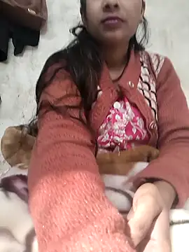 Snapshot of Cute_Arushi chatting on 12-15-25, 08:51 Cute Arushi online show from 12-15-25, 08:51