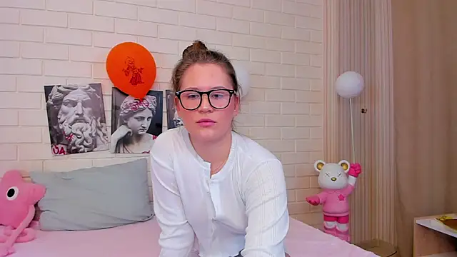 Tinky kinky online show from 11-16-25, 11:38