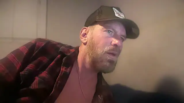 Snapshot of samtysonxxx chatting on 12-01-25, 04:06 samtysonxxx online show from 12-01-25, 04:06