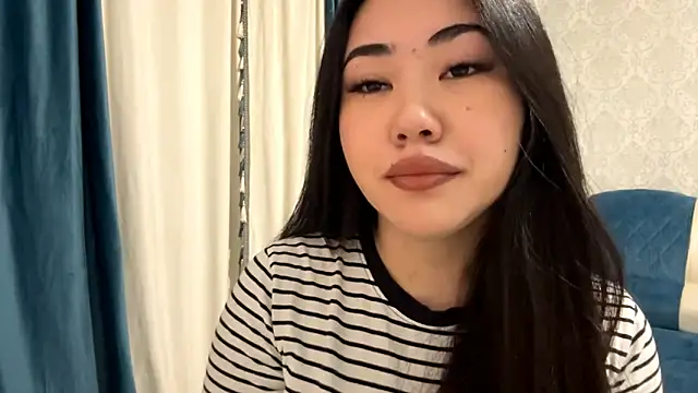 APRYLSUN online show from 11-12-25, 12:05