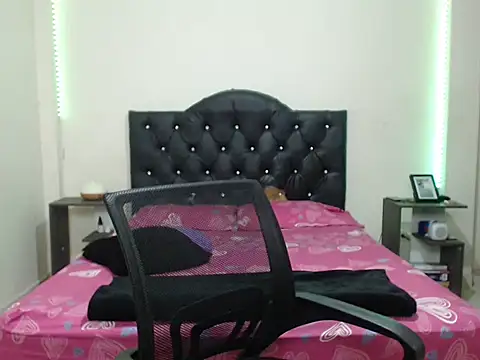 Girlbigtits online show from 11-20-25, 03:07