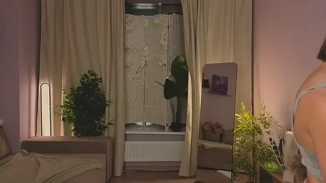 LouiseCollins online show from 11-05-25, 12:05