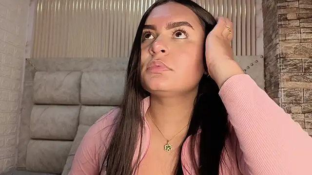 amarahanks1 online show from 11-28-25, 05:04