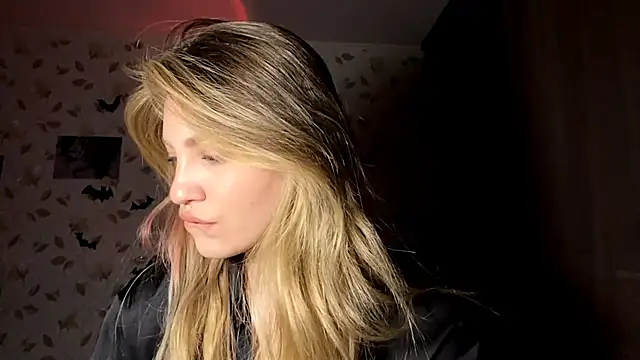 Snapshot of OrethaEredia chatting on 11-01-25, 03:14 OrethaEredia online show from 11-01-25, 03:14