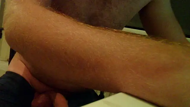 Snapshot of geile-man-34 chatting on 11-19-25, 10:43 geile-man-34 online show from 11-19-25, 10:43