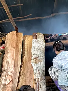 Snapshot of bardamtw chatting on 10-31-25, 03:07 bardamtw online show from 10-31-25, 03:07