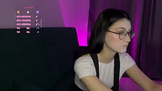 LinnaFairy online show from 11-24-25, 09:42