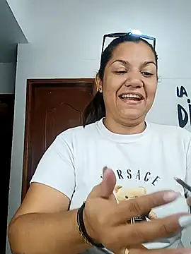 Samaraa Lee online show from 12-04-25, 10:46