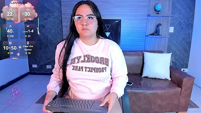 Ava-miller online show from 12-18-25, 10:54