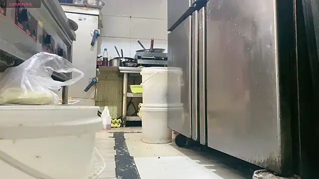 0xiaosu0 online show from 11-26-25, 04:24