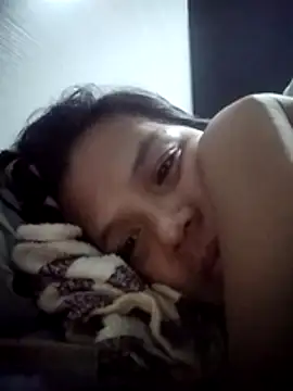 Snapshot of _simplecristy_ chatting on 11-02-25, 03:47  simplecristy  online show from 11-02-25, 03:47