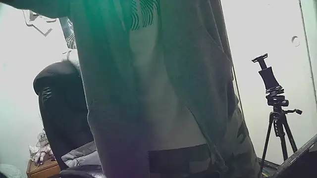 YoungStallionXL online show from 02-26-26, 06:12