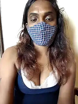 Queen-dhivya online show from 12-20-25, 07:26