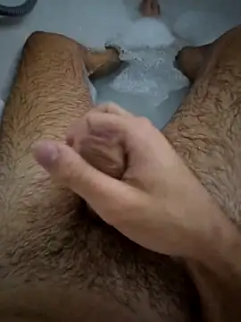 Snapshot of Loovv3 chatting on 10-31-25, 09:43 Loovv3 online show from 10-31-25, 09:43