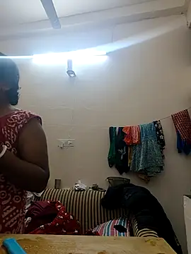 Snapshot of Hot-Sana2 chatting on 11-12-25, 09:53 Hot-Sana2 online show from 11-12-25, 09:53