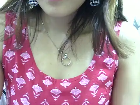 maira 33 online show from 11-27-25, 04:53