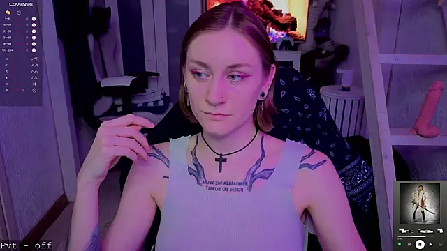 RetroMarie online show from 11-13-25, 04:39