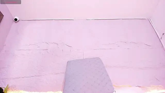 Snapshot of Violettaevans_ chatting on 01-06-26, 07:39 Violettaevans online show from 01-06-26, 07:39