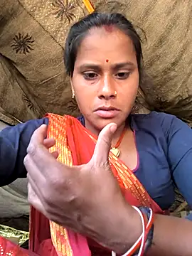 Hot bhomi1 online show from 11-04-25, 06:56