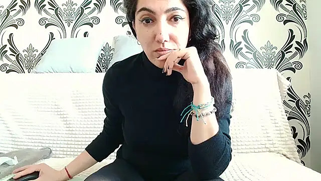 CharmingPearl online show from 03-04-26, 08:42