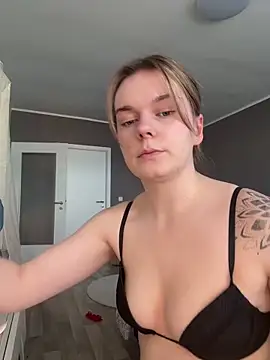 LisaFreierxx online show from 04-04-26, 10:13