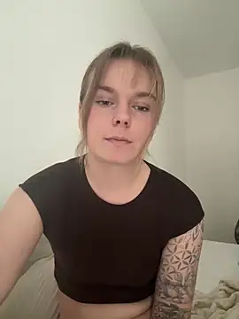 Snapshot of LisaFreierxx chatting on 06-03-26, 03:17 LisaFreierxx online show from 06-03-26, 03:17