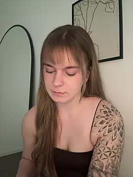Snapshot of LisaFreierxx chatting on 07-30-26, 11:31 LisaFreierxx online show from 07-30-26, 11:31