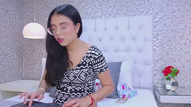 ScarlettPetrova online show from 11-29-25, 11:46