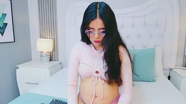 ScarlettPetrova online show from 03-19-26, 11:58