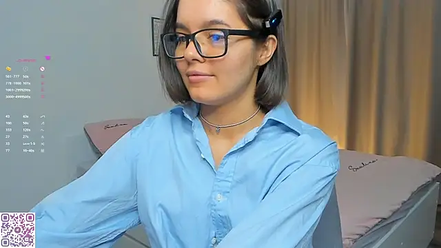 Xo Laura online show from 01-18-26, 03:32