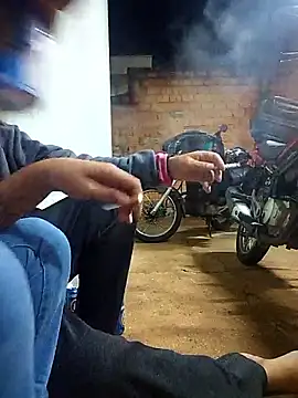 013boyy online show from 12-14-25, 03:01