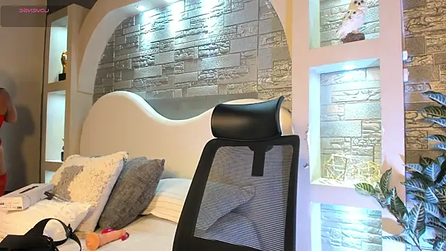 Snapshot of Karla_61 chatting on 11-09-25, 08:07 Karla 61 online show from 11-09-25, 08:07