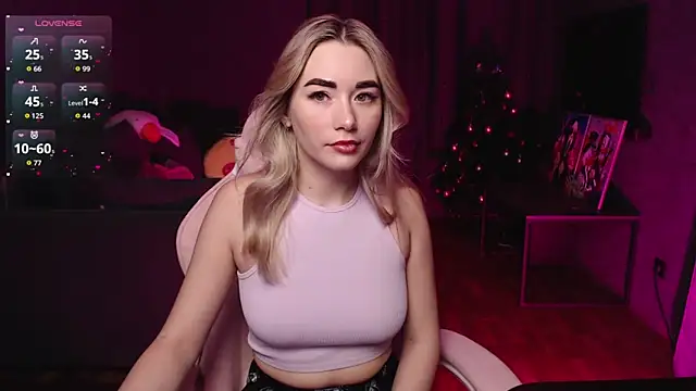 Rosie Mac online show from 12-22-25, 01:57