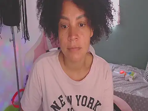 Snapshot of shayna_cute chatting on 08-03-26, 07:28 shayna cute online show from 08-03-26, 07:28