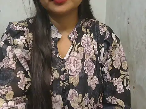 Snapshot of Sneha_lovely01 chatting on 02-15-26, 03:53 Sneha lovely01 online show from 02-15-26, 03:53