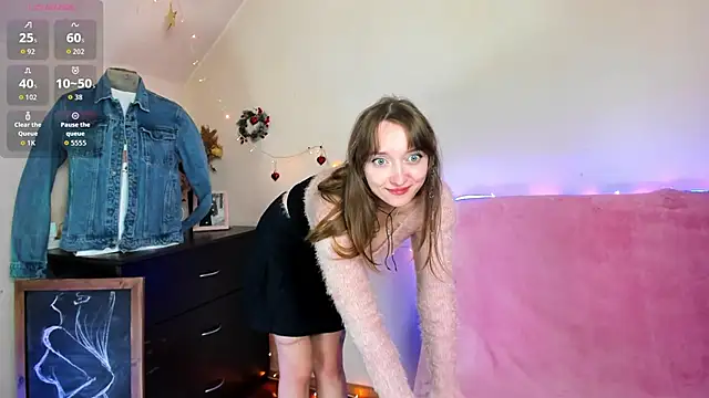 TinyMuse  online show from 01-12-26, 06:18