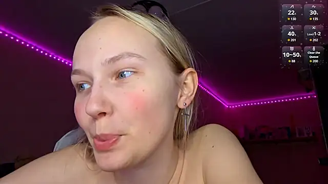 Snapshot of KarinRobertson chatting on 02-02-26, 05:11 KarinRobertson online show from 02-02-26, 05:11