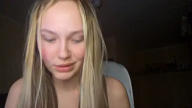 Snapshot of KarinRobertson chatting on 03-02-26, 04:03 KarinRobertson online show from 03-02-26, 04:03