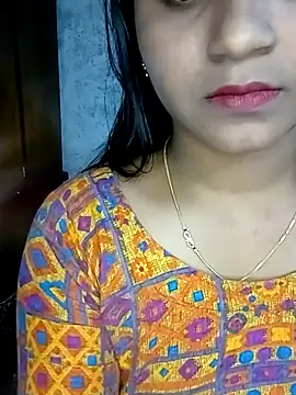 Snapshot of Neha533 chatting on 11-11-25, 06:19 Neha533 online show from 11-11-25, 06:19