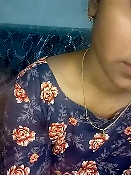 Snapshot of Neha533 chatting on 11-20-25, 05:56 Neha533 online show from 11-20-25, 05:56