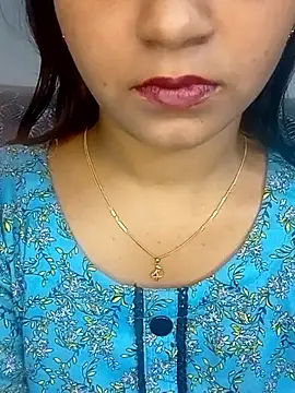 Snapshot of Neha533 chatting on 12-17-25, 10:38 Neha533 online show from 12-17-25, 10:38