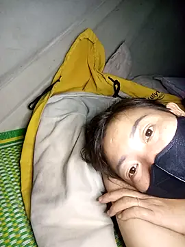 Snapshot of Mami_xxx chatting on 11-27-25, 01:13 Mami xxx online show from 11-27-25, 01:13